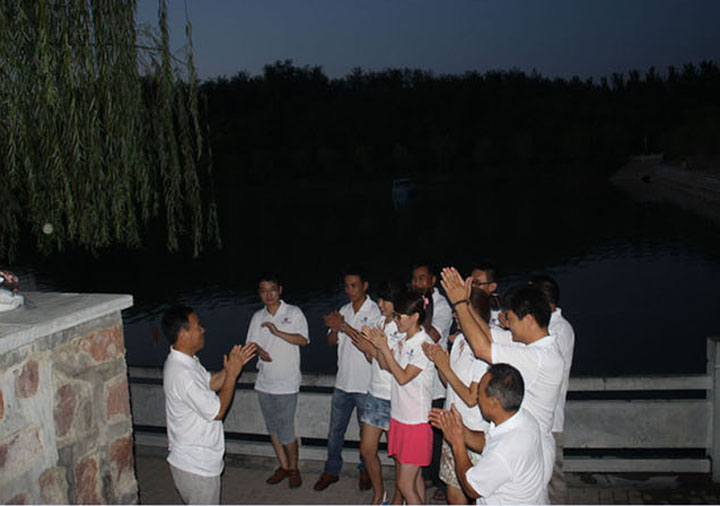 陸臺全體員工去少林寺、白云山旅游